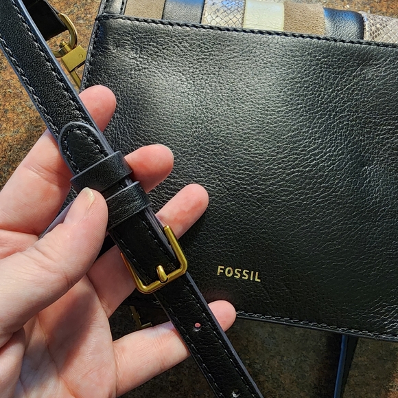 Fossil Brand Gray Tones Patchwork Ainsley Crossbody - Picture 4 of 9